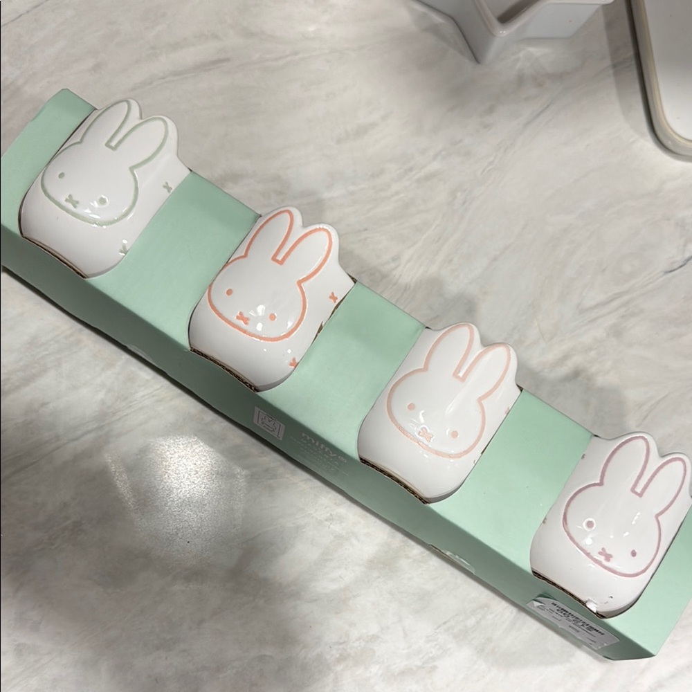 Magenta Miffy ramekins